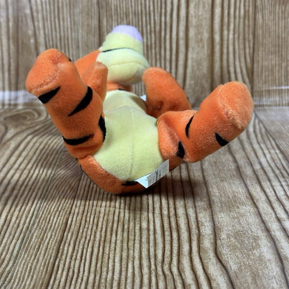 Mattel Arcotoys Holiday Tigger Beanbag‎ Plush Stuffed Animal Disney 7” Christmas - Picture 8 of 12